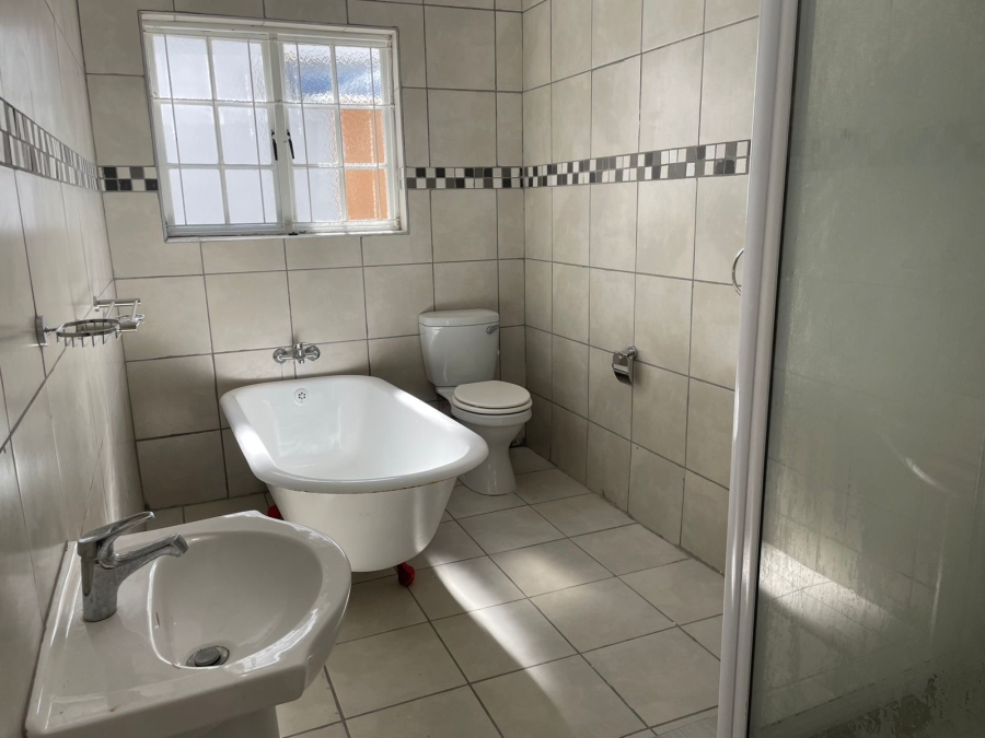 4 Bedroom Property for Sale in East Bank Eastern Cape